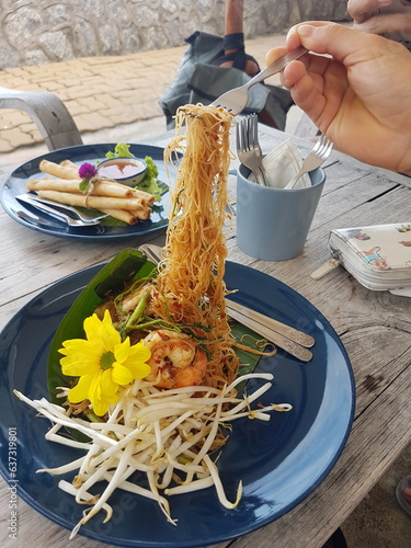 Stir Fried Noodles with Water Mimosa
Another famous menu of Thailand