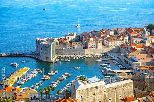 Fototapeta Naklejka Na Ścianę i Meble -  Dubrovnik in adriatic mediterranean sea  in south croatia