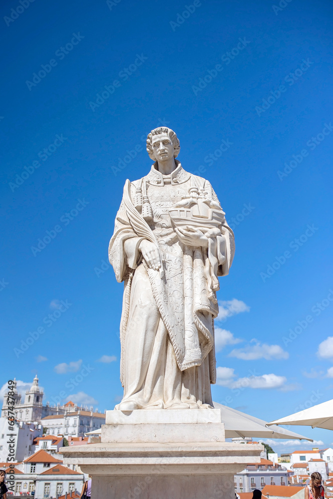 Fototapeta premium Happy people, visiting Lisbon during summer holiday, family with children