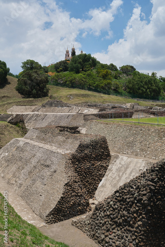 Zona arqueologica de la Piramide y Santuario de Nuestra Señora de los Remedios en la Piramide de Cholula Puebla México