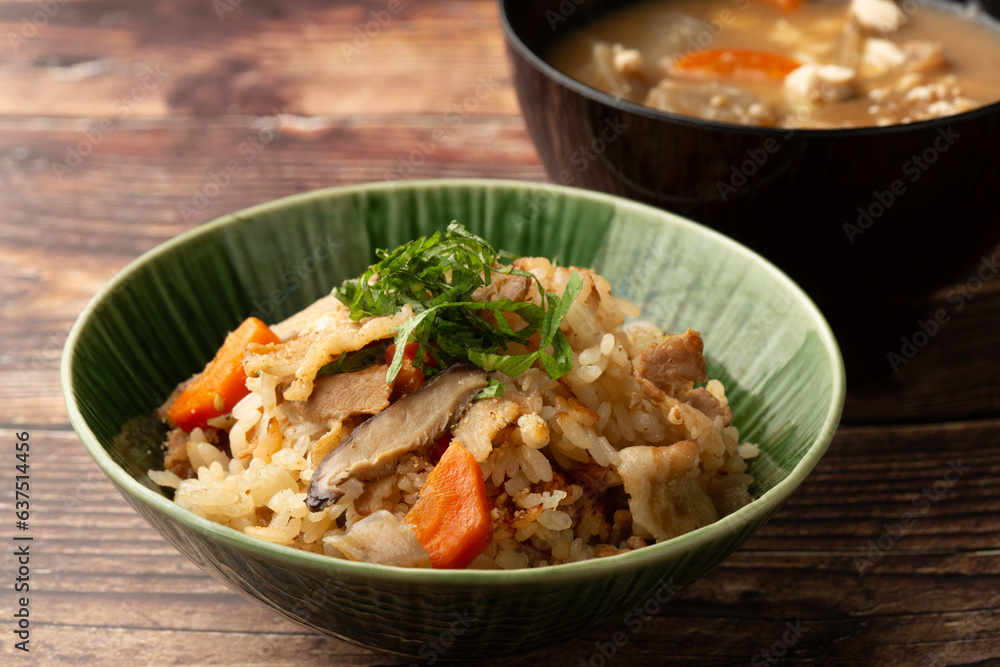 豚バラ五目ご飯 豚バラ五目ご飯