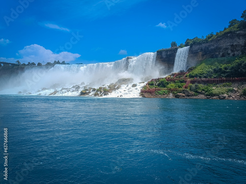 vue des chutes du Niagara côté Canada