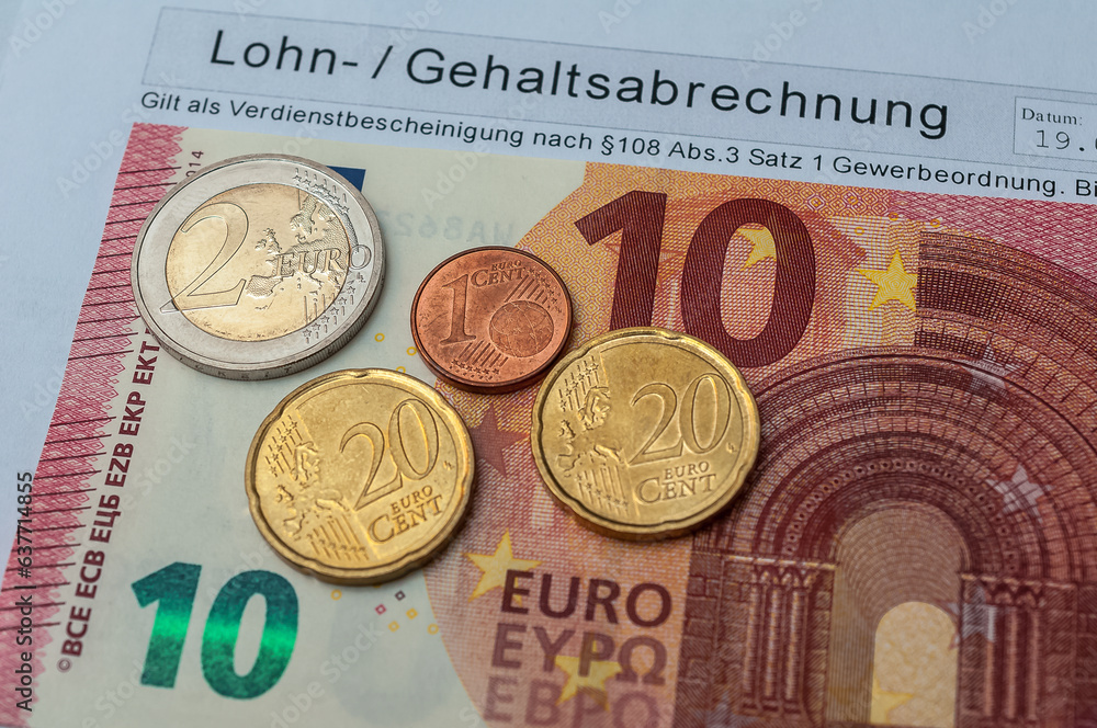 Mindestlohn 12,41,-€ ab 01.01.2024 in Deutschland Stock Photo | Adobe Stock
