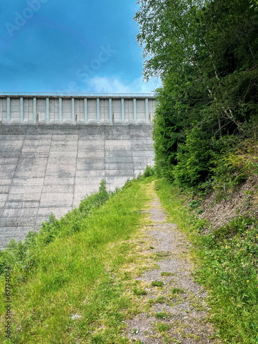 dam on the river - Staumauer Leibis/Lichte-Talsperre