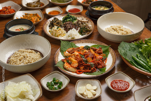 korean style dinner table