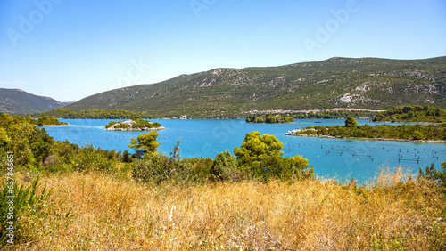 Fototapeta Naklejka Na Ścianę i Meble -  Coastline beach and little town in croatia around Dubrovnik