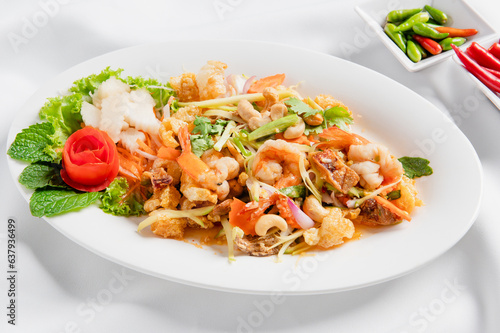  mixed seafood salad
