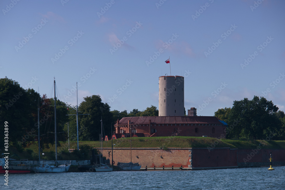 Fototapeta premium pomnik, pomnik, pomniki, statua, rzeźba, punkt orientacyjny, Gdańsk, Westerplatte, niebo, niebieski,