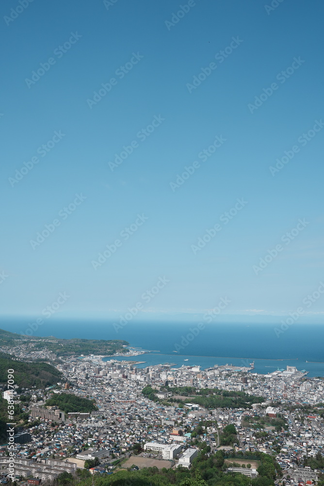【縦写真】小樽天狗山から見た小樽の風景