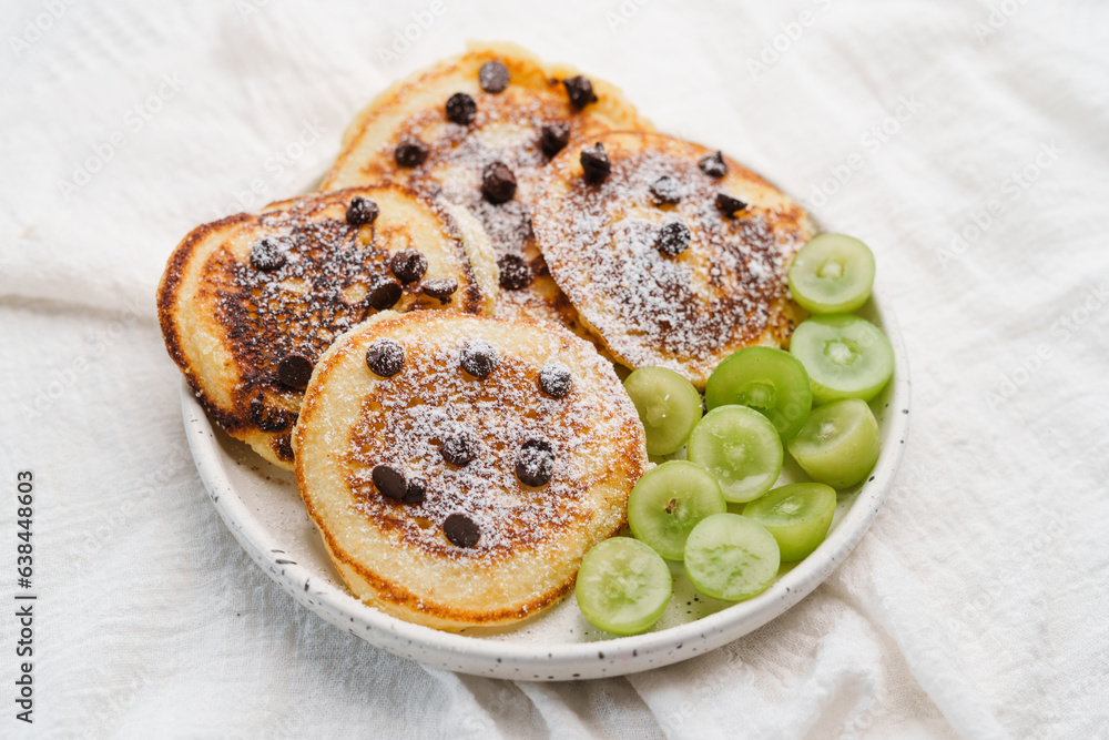Pancakes, Chocolate Chips and Green Grapes Pancakes, Chocolate Chips and Green Grapes