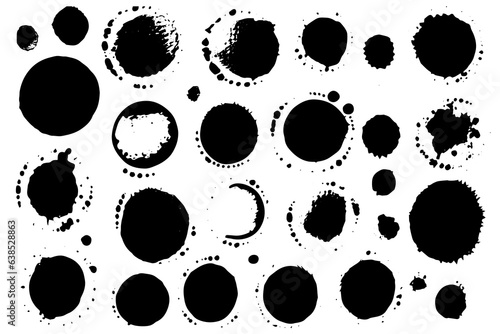 Grunge texture brush circles.Hand drawn paintbrush round shape. Watercolor stroke circles. Set of vector illustration.