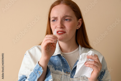 Allergic young woman with d...