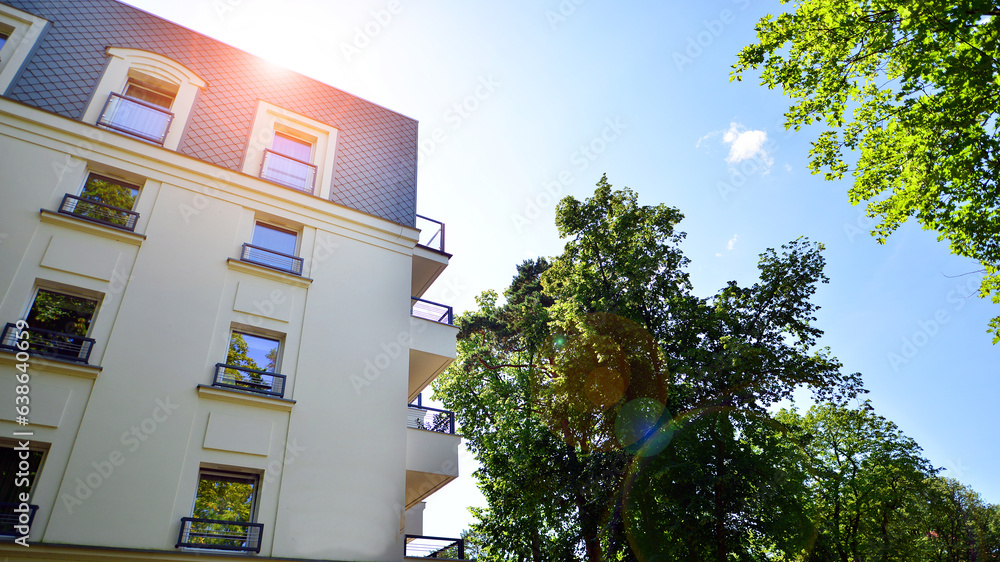 Low energy houses with apartments. Residential area with ecological and ... - Lowe-Energy Consumption Apartment Building