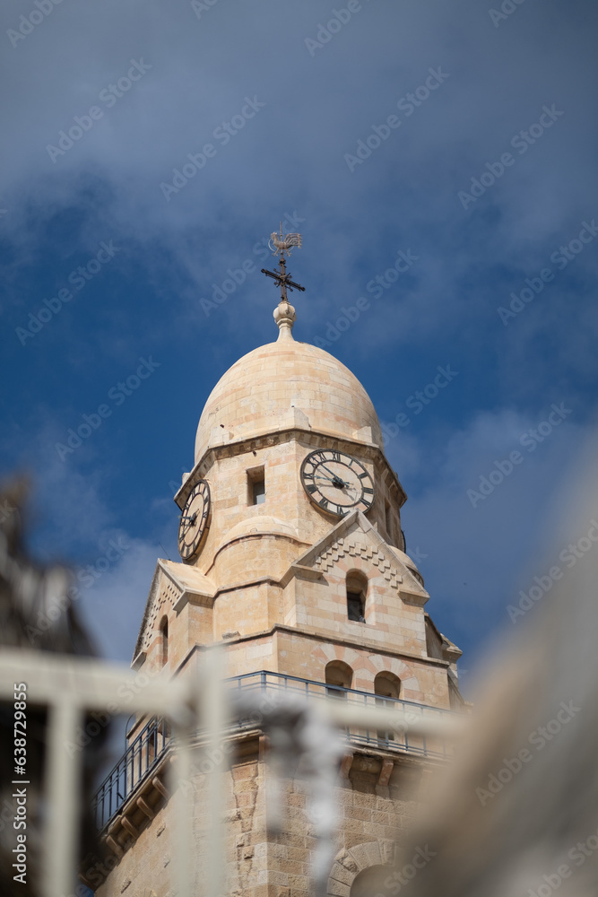 Obraz premium Clocktower of the Abbey of the Dormition, a Catholic abbey next to the Old City of Jerusalem.