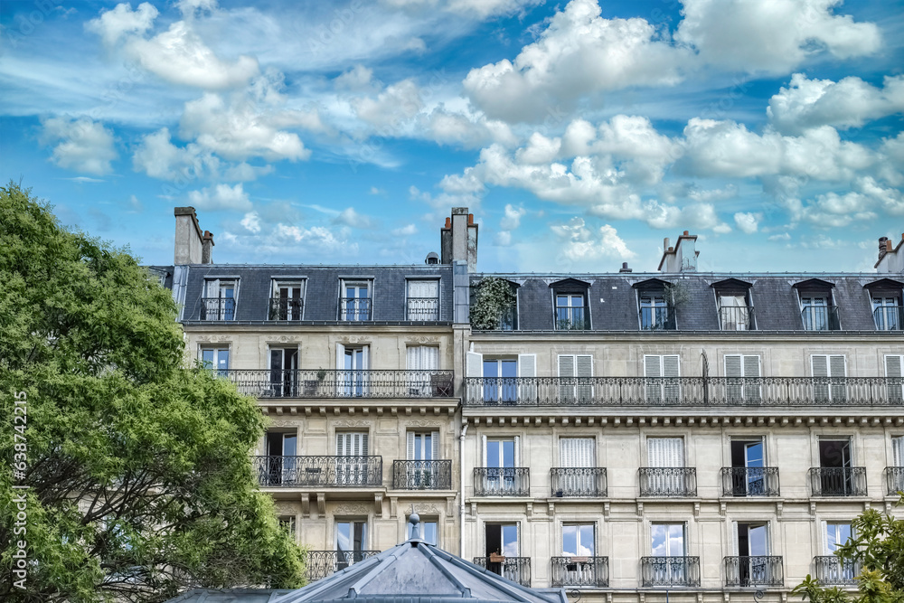 Paris, beautiful buildings rue de Rivoli, in the historic center
 - obrazy, fototapety, plakaty 