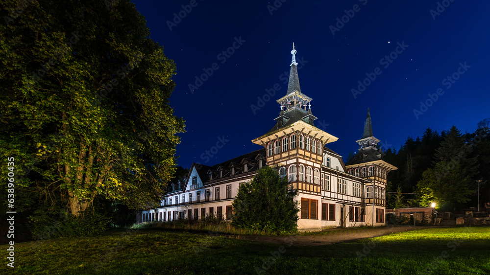 Lost Places unter dem Sternenhimmel