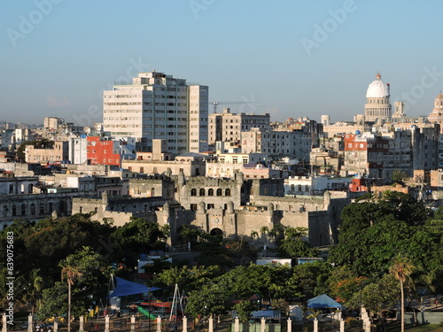 Fototapeta Naklejka Na Ścianę i Meble -  panorama of the city of Havana 