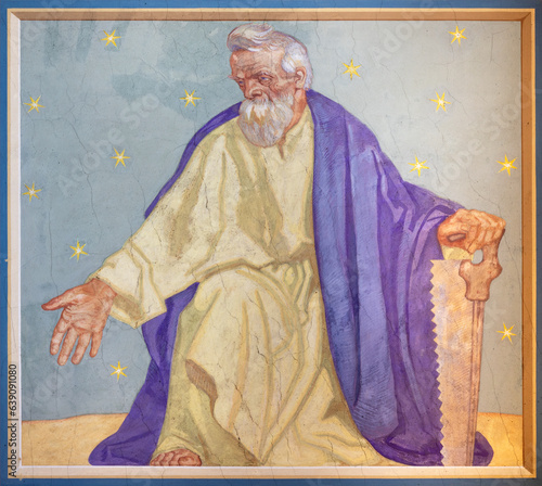 VIENNA, AUSTIRA - JULI 5, 2021: The fresco of St.  Simon the apostle in the c...