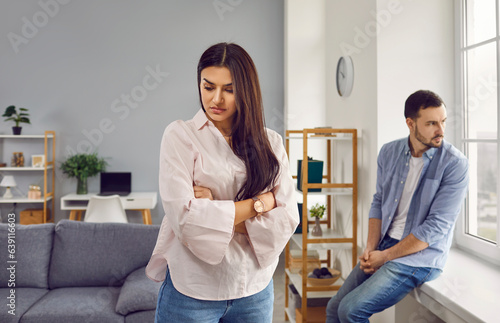 Εκτύπωση καμβά Stressed family couple arguing at home, facing away from each other