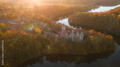 Fotografija Amaizing autumn conditions at Czocha Castle