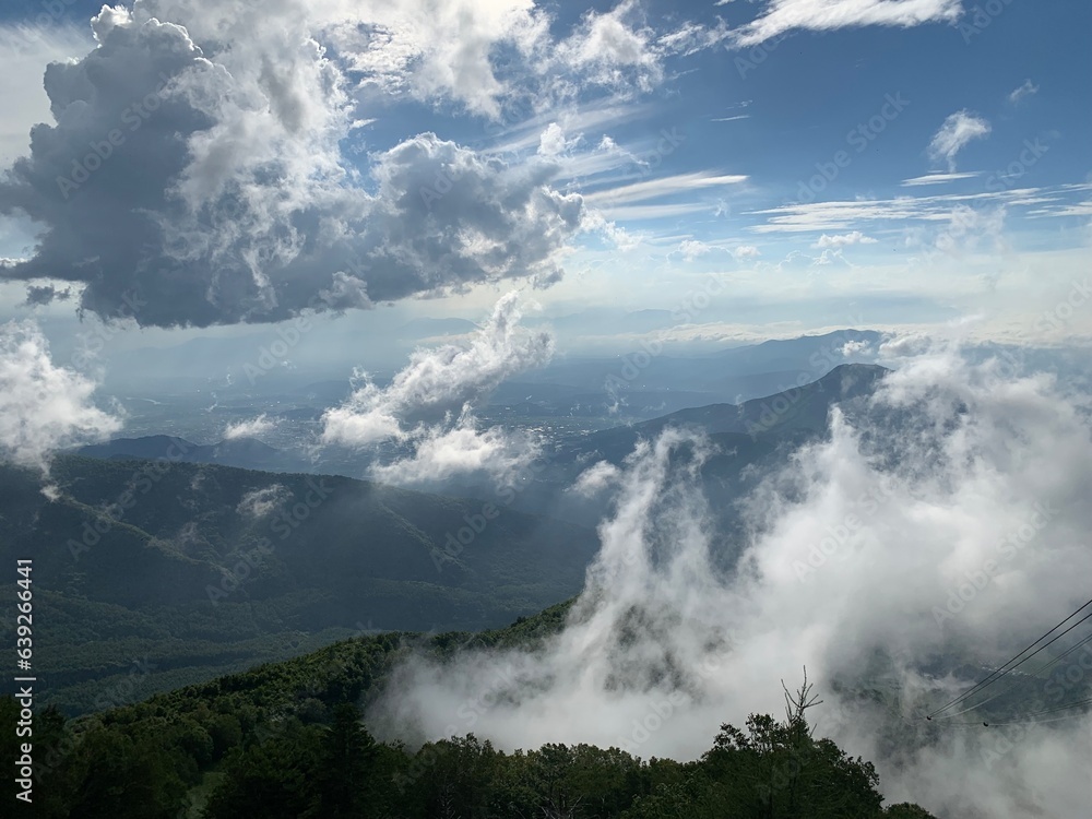 Fototapeta premium beautiful view in a cloudy day, Japan