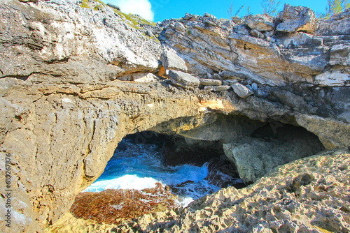 The Bahamas tropical islands and geology