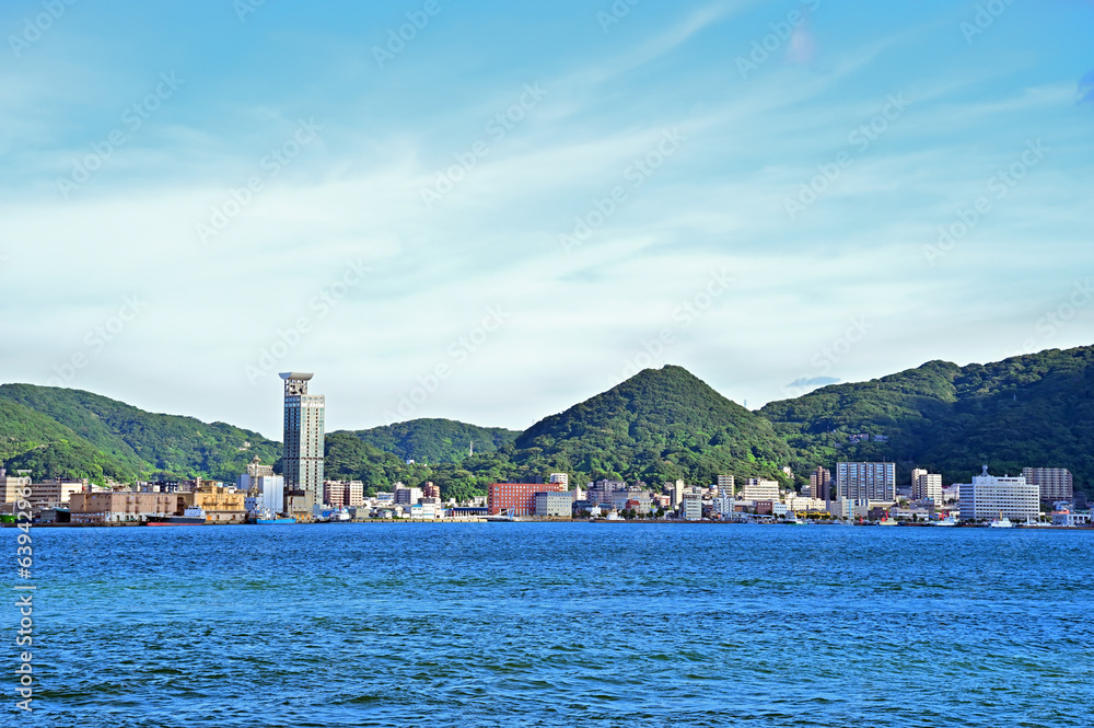 対岸の壇ノ浦から眺めた北九州市門司区