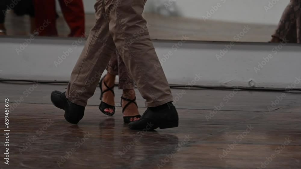 Rhythms of the Heart: Slow-Motion Tango Footwork, an Intimate Dance 3 Rhythms of the Heart: Slow-Motion Tango Footwork, an Intimate Dance 3