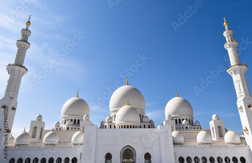 Serenity of the Sheikh Zayed Grand Mosque