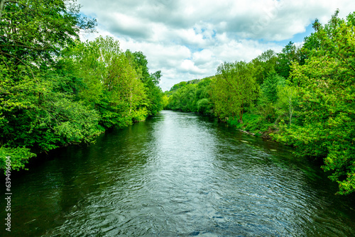 Obraz na płótnie Sommerliche Wandertour durch das Saale Tal zur wunderschönen Leuchtenburg bei Kahla - Thüringen - Deutschland w salonie