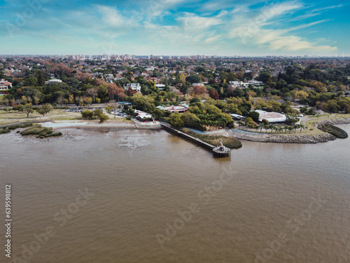 фотографія coast of the Rio de la Plata and dock of Martinez