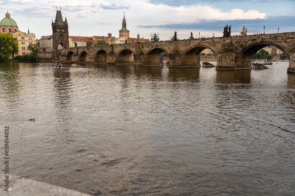 Obraz premium charles bridge prague czech republic