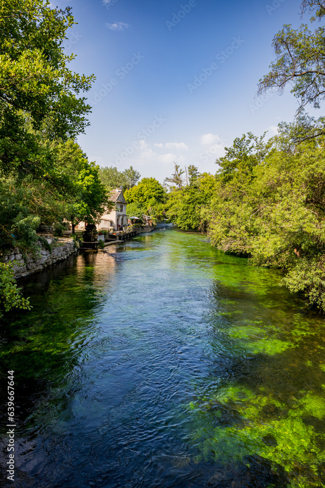 L'Isle-sur-la-Sorgue, la Venise Comtadine L'Isle-sur-la-Sorgue, la Venise Comtadine