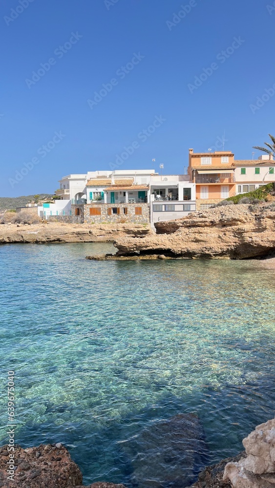 Explorando la Belleza de Saint Elmó Una Joya en la Isla de Mallorca