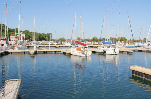 Obraz na płótnie Lake of Der Chantecoq harbor Giffaumont - Champaubert Champagne Grand Est France w salonie