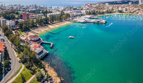 Quadro su tela Aerial drone panoramic view of Manly Cove Beach and Manly Wharf on the Northern