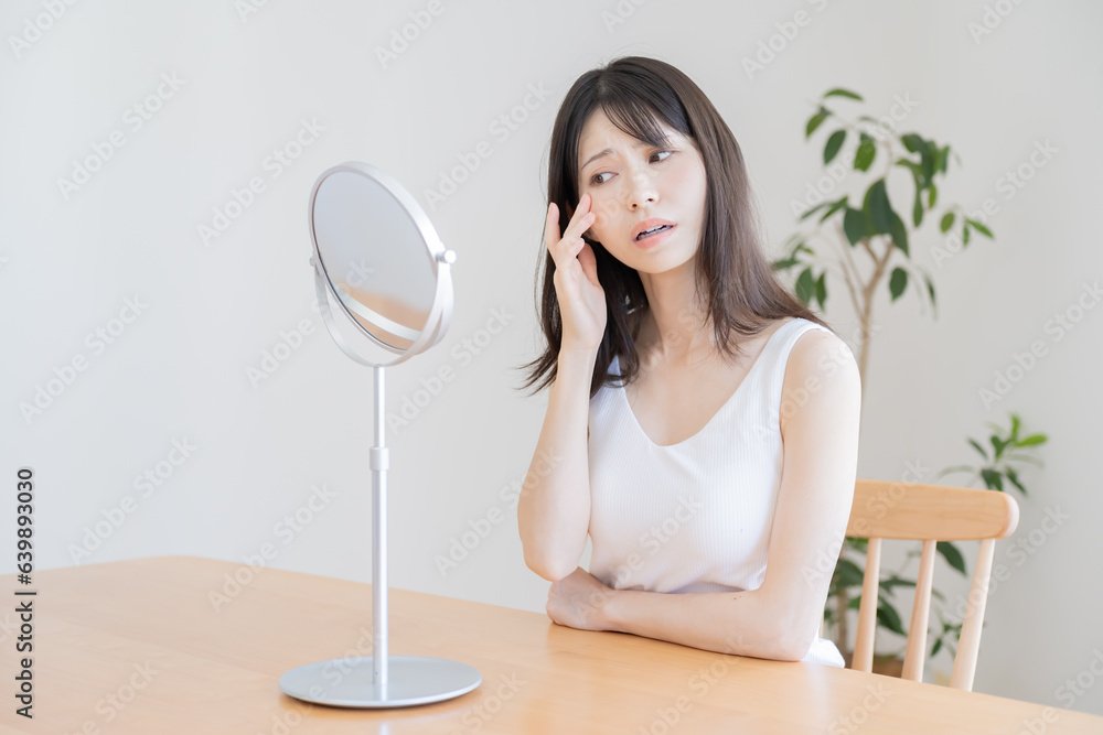 肌を気にする日本人女性