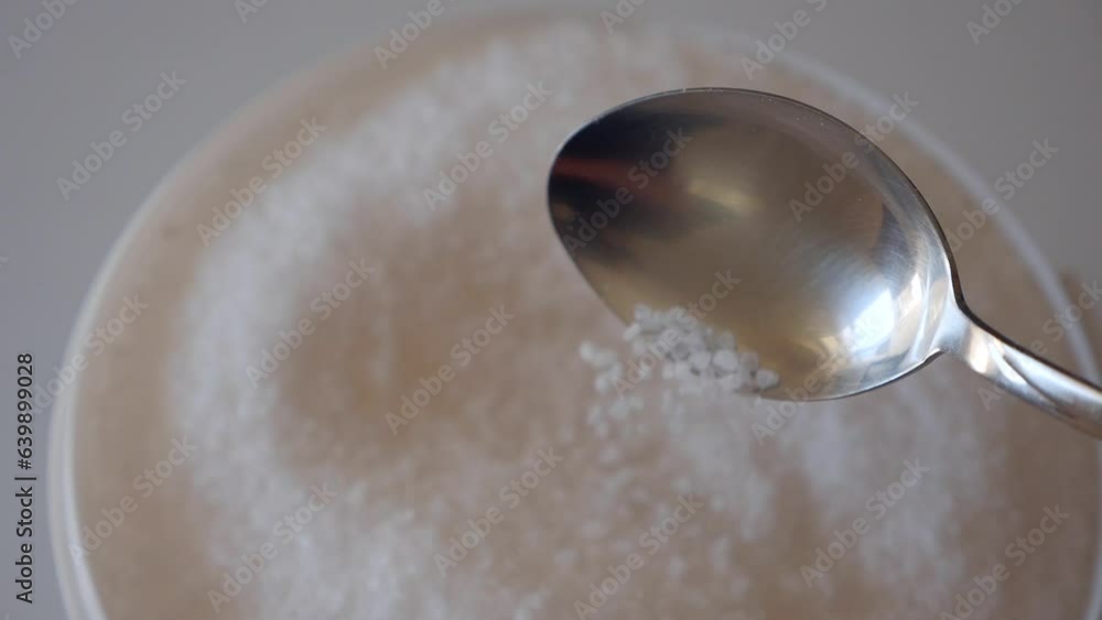 Vidéo Stock coarse natural brine salt,brine salt for pickles and canning, closeup Adobe Stock