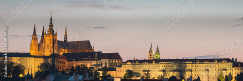 Fotografie Night time view of Prague Castle with St