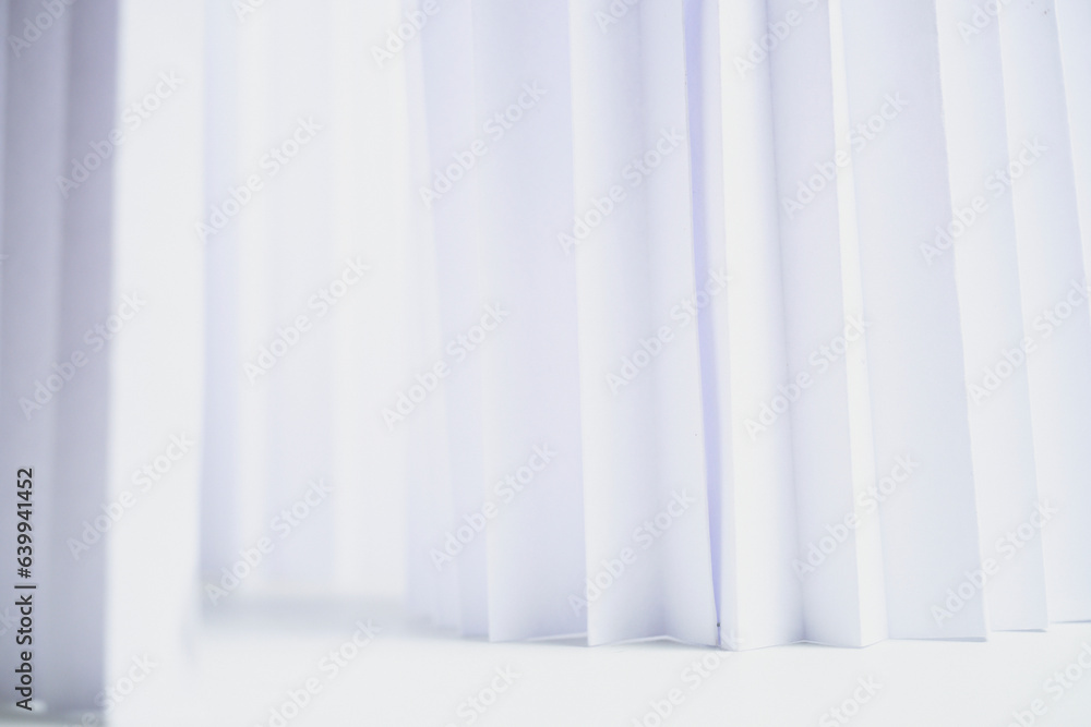 Obraz premium Zig Zag Folded paper background high key