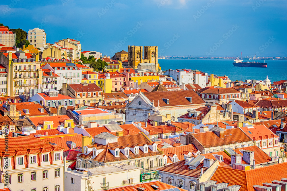 Obraz na płótnie The Oldest and The Most Beautiful Districs of Lisbon Alfama in Portugal. w salonie