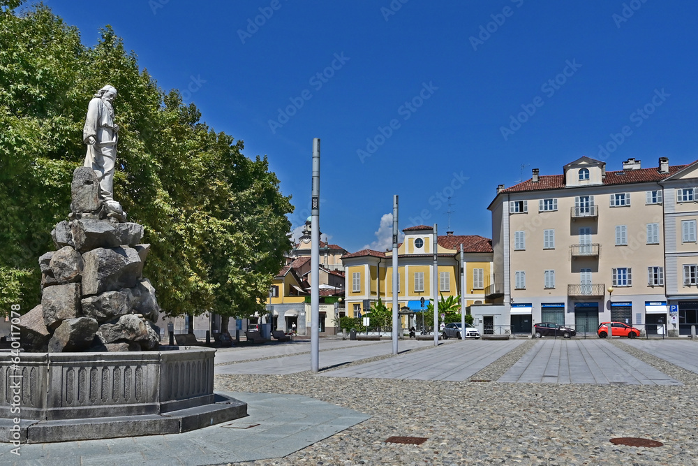 Biella, Fontana del Mosè, Piazza del Duomo - Piemonte