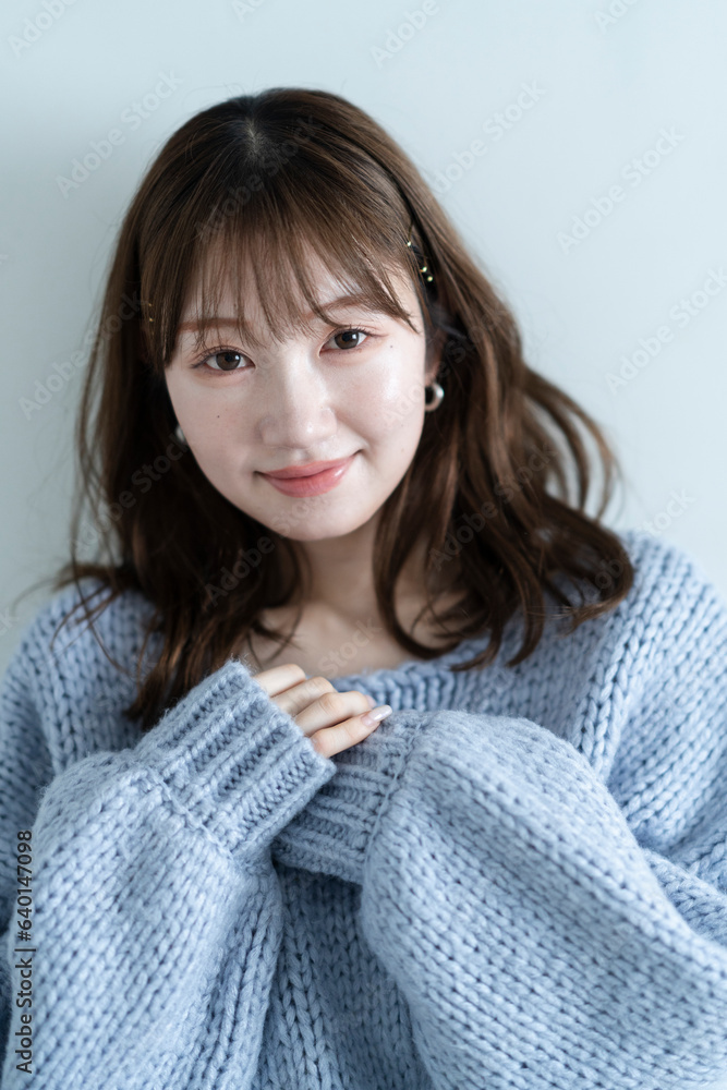 透明感のあるチャーミングな女性 透明感のあるチャーミングな女性