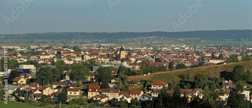 La ville de Pontarlier dans le Doubs. photo