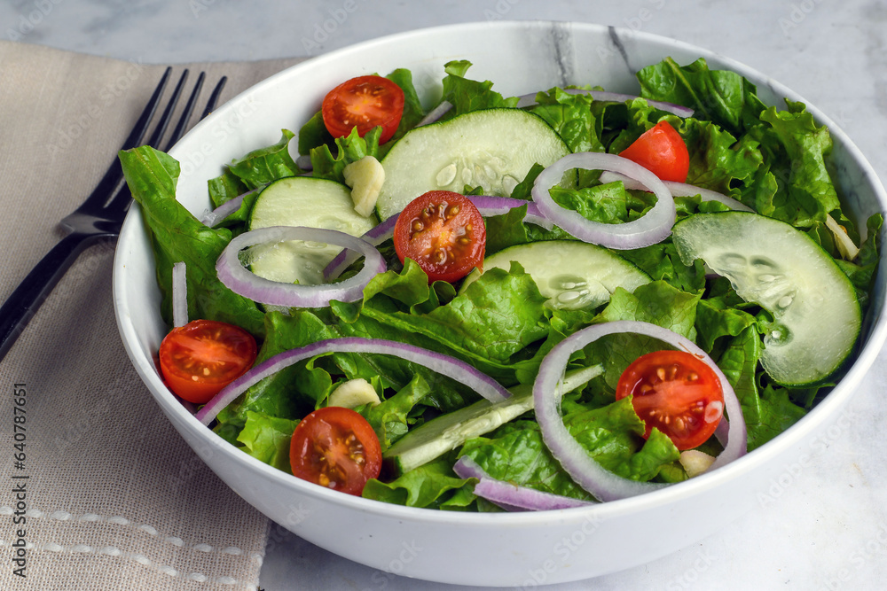 garden salad  top with garlic