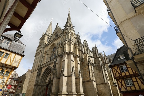 La cathédrale Saint Pierre, cathédrale gothique, ville de Vannes, département du Morbihan, Bretagne, France photo