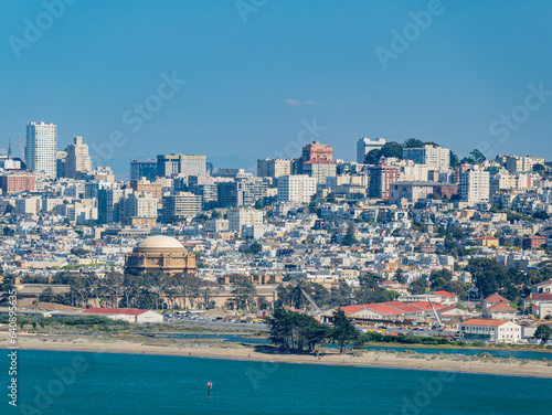 Sunny view of the cityscape, skyline with San Francisco Bay © Kit Leong