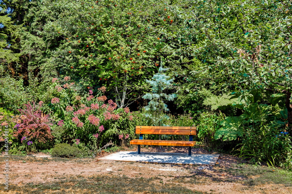 Φωτογραφία Resting place at Paulik Neighbourhood Park of Richmond City