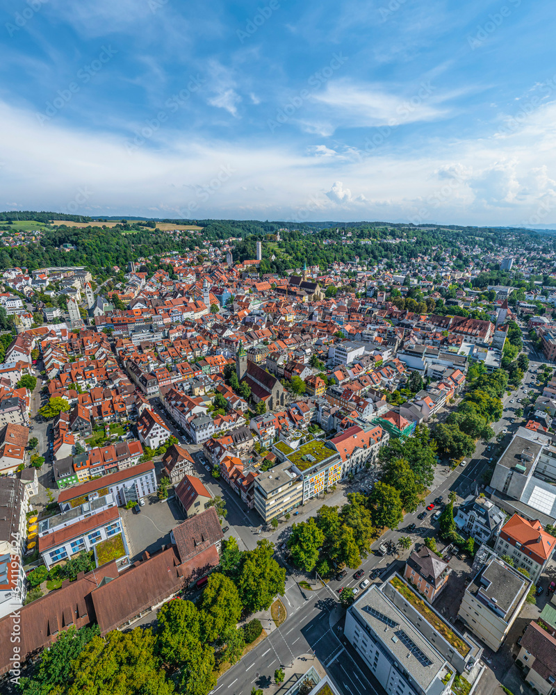 Obraz premium Ravensburg, ehemalige Reichsstadt und große Kreisstadt in Oberschwaben im Luftbild