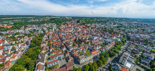 Die ehemalige Reichsstadt Ravensburg im Luftbild, Panorama-Ausblick auf die historische Altstadt